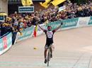 Fabian Cancellara erreichte solo die offene Rennbahn in Roubaix.