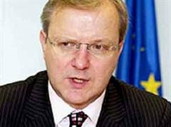 Der EU-Erweiterungskommissar Olli Rehn gibt für Serbien Grünes Licht.