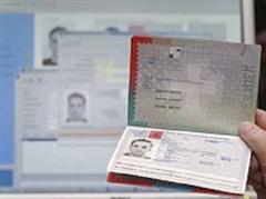 Knappes Ja für die Einführung des biometrischen Passes.