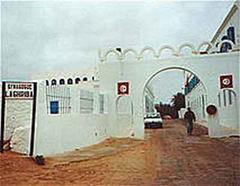Der Eingangsbereich der Ghriba-Synagoge auf Djerba.