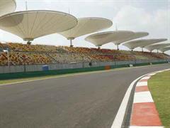 Die erste Austragung des GP China in Schanghai findet am 1. Mai 2005 statt.