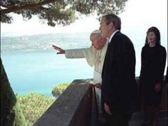 George W. Bush hatte das Oberhaupt der katholischen Kirche dreimal im Vatikan besucht. (Bild: Archiv)