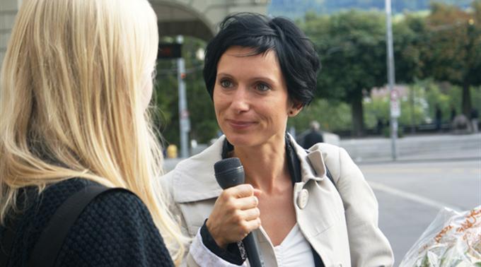 Pascale Bruderer im Gespräch mit Tink.ch-Reporterin Eva Hirschi.