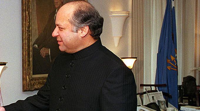 Nawaz Sharif, der in den 90er Jahren bereits zweimal Premierminister war, erklärte sich schon in der Nacht zum Sonntag zum Wahlsieger.