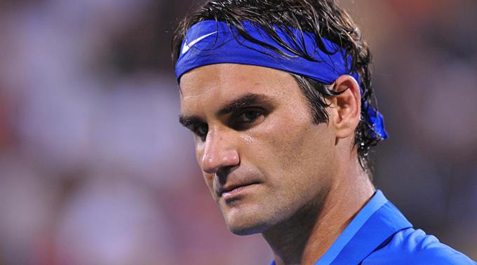 Blick ins Leere: Roger Federer unterliegt überraschend.